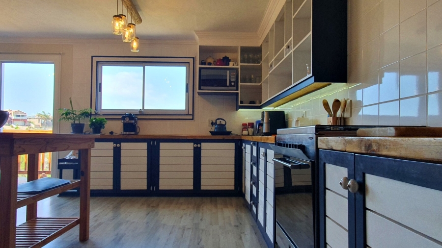 3 Bedroom Property for Sale in Dana Bay Western Cape